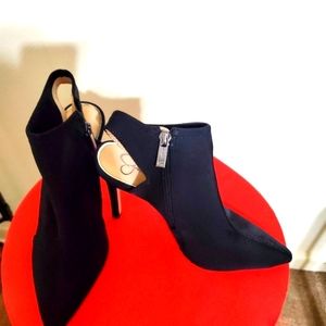 Jessica Simpson Black/Smoke Scuba Sling Back; Size 6